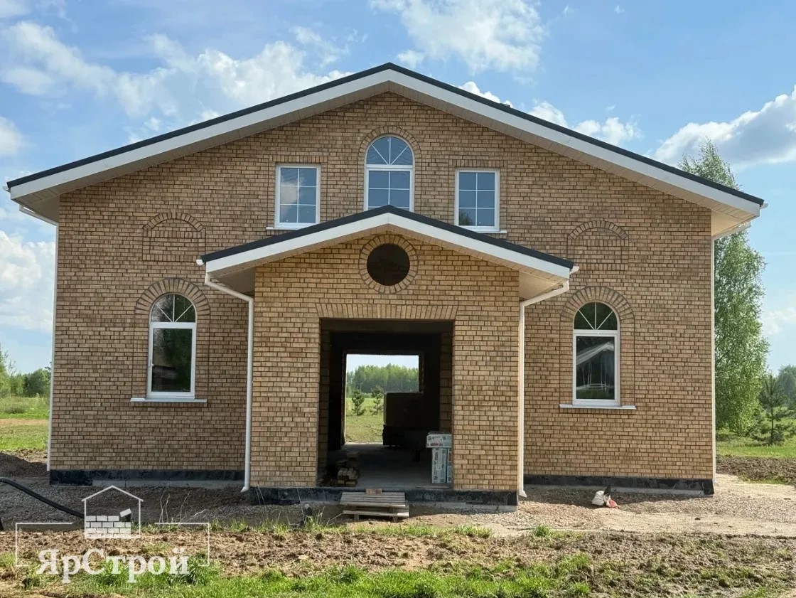 Двухэтажный дом особого назначения в КП Васильковые Поля 2